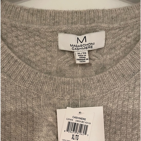 Magaschoni Cashmere light grey cable knit sweater (XL) NWT - Picture 7 of 9